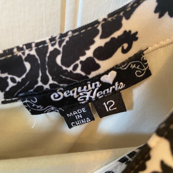 GIRLS FORMAL DRESS - Picture 3 of 3